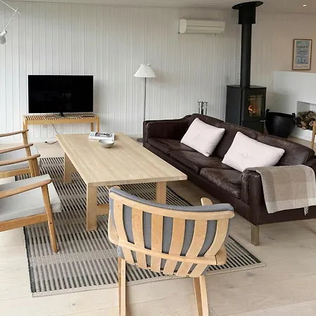 Summer House Overlooking Aarhus Bay 別荘 Knebel