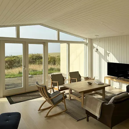 別荘 Summer House Overlooking Aarhus Bay Knebel